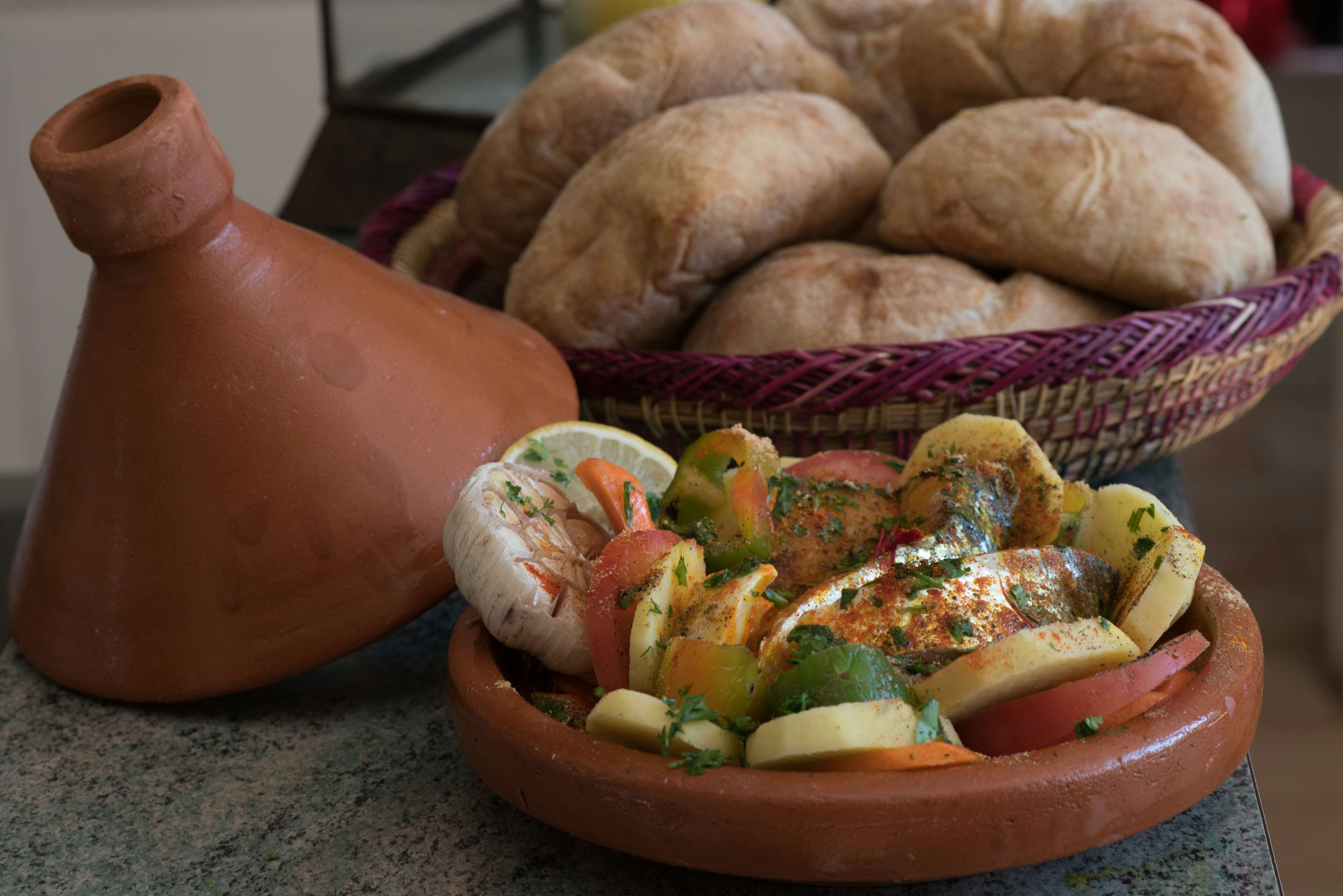 Tajine marocain de daurade, cuisine de tradition marocaine à Libourne