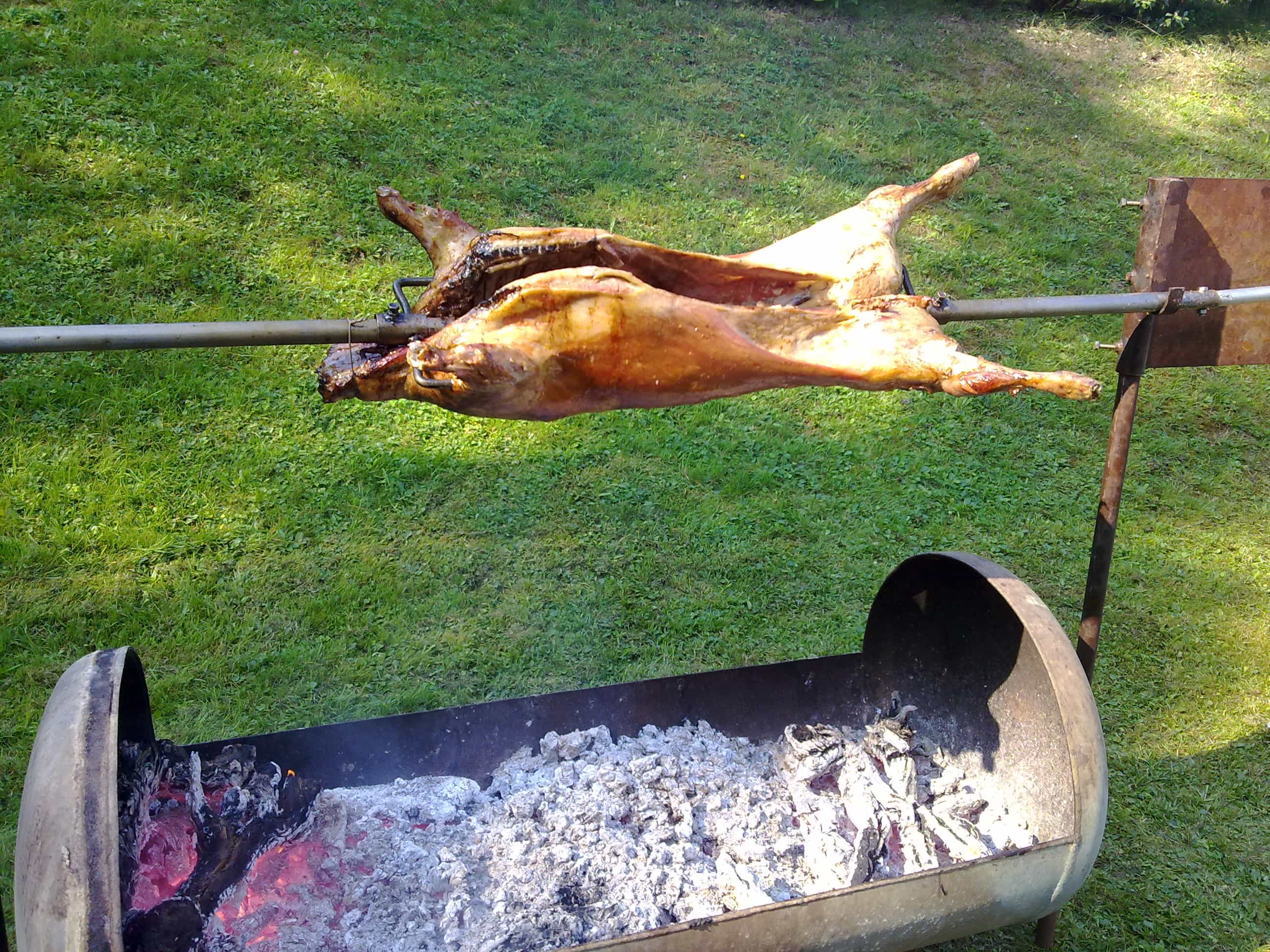 Méchoui traditionnel marocain réalisé par la cuisine de Roukia à Bordeaux